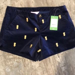 Lilly Pulitzer true Nave Pineapple Shorts size 0